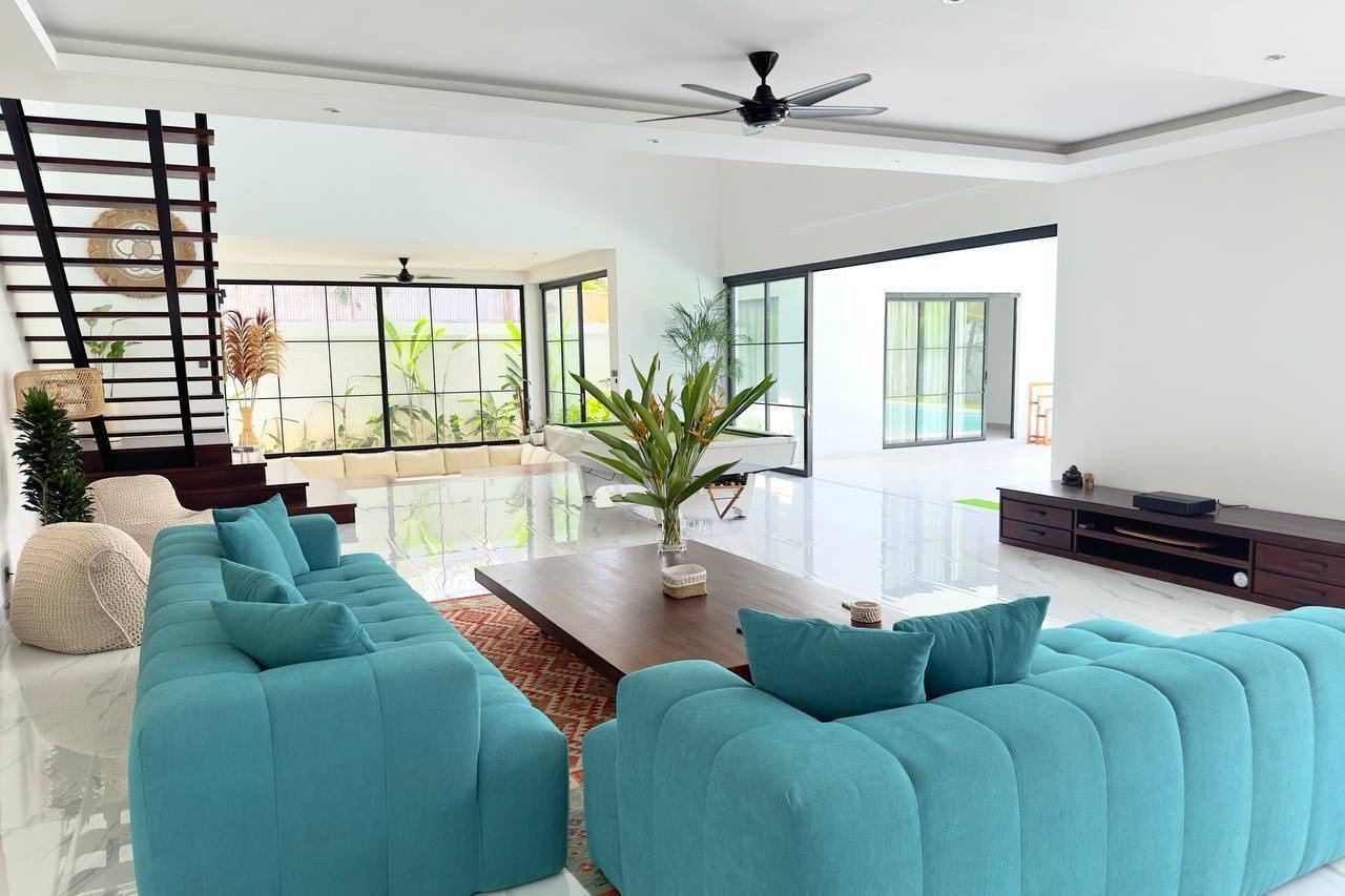 Modern Villa with Billiards and Home Theater