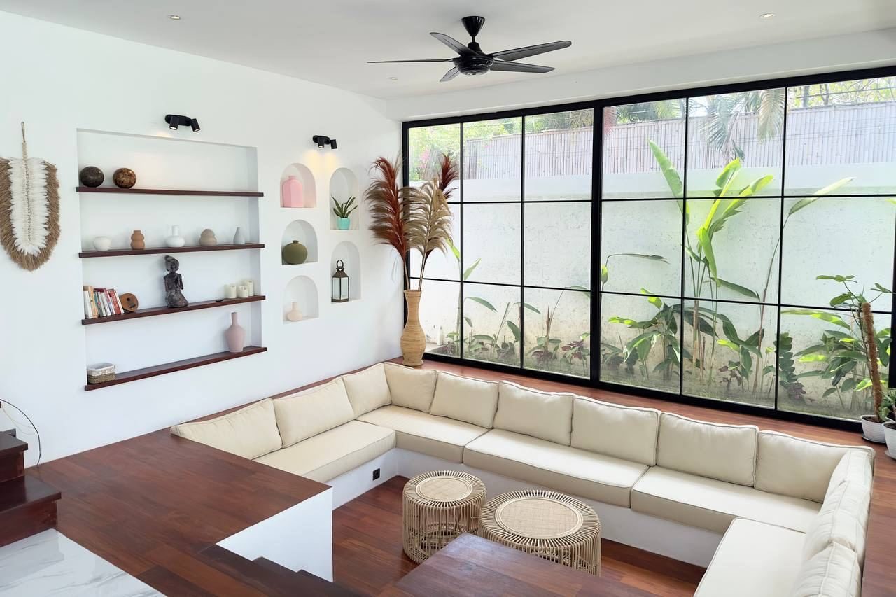 Modern Villa with Billiards and Home Theater